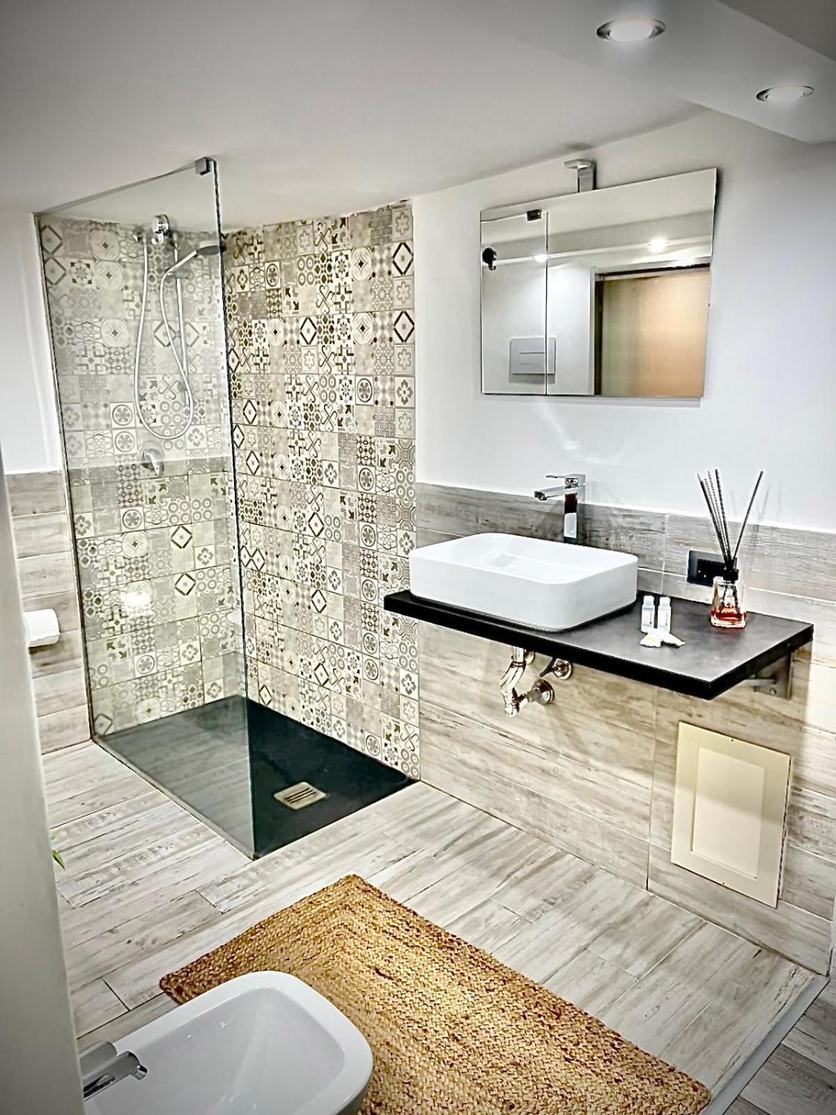 Apartamento Stationsuite N5 Privata Idromassaggio & Wifi Zona Vicino Stazione *